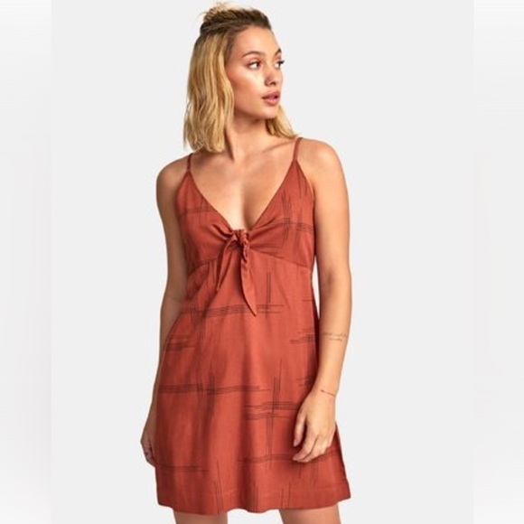 NWT RVCA Women’s Capital Knot Tank Dress in Rust Size L - Picture 4 of 17